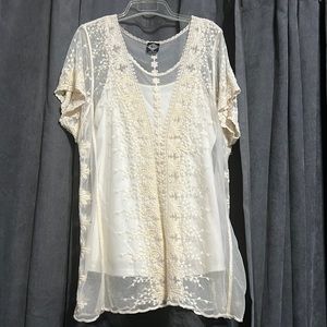 CalStyle XL Cream Top